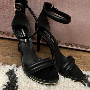 Kenneth Cole Black Heels